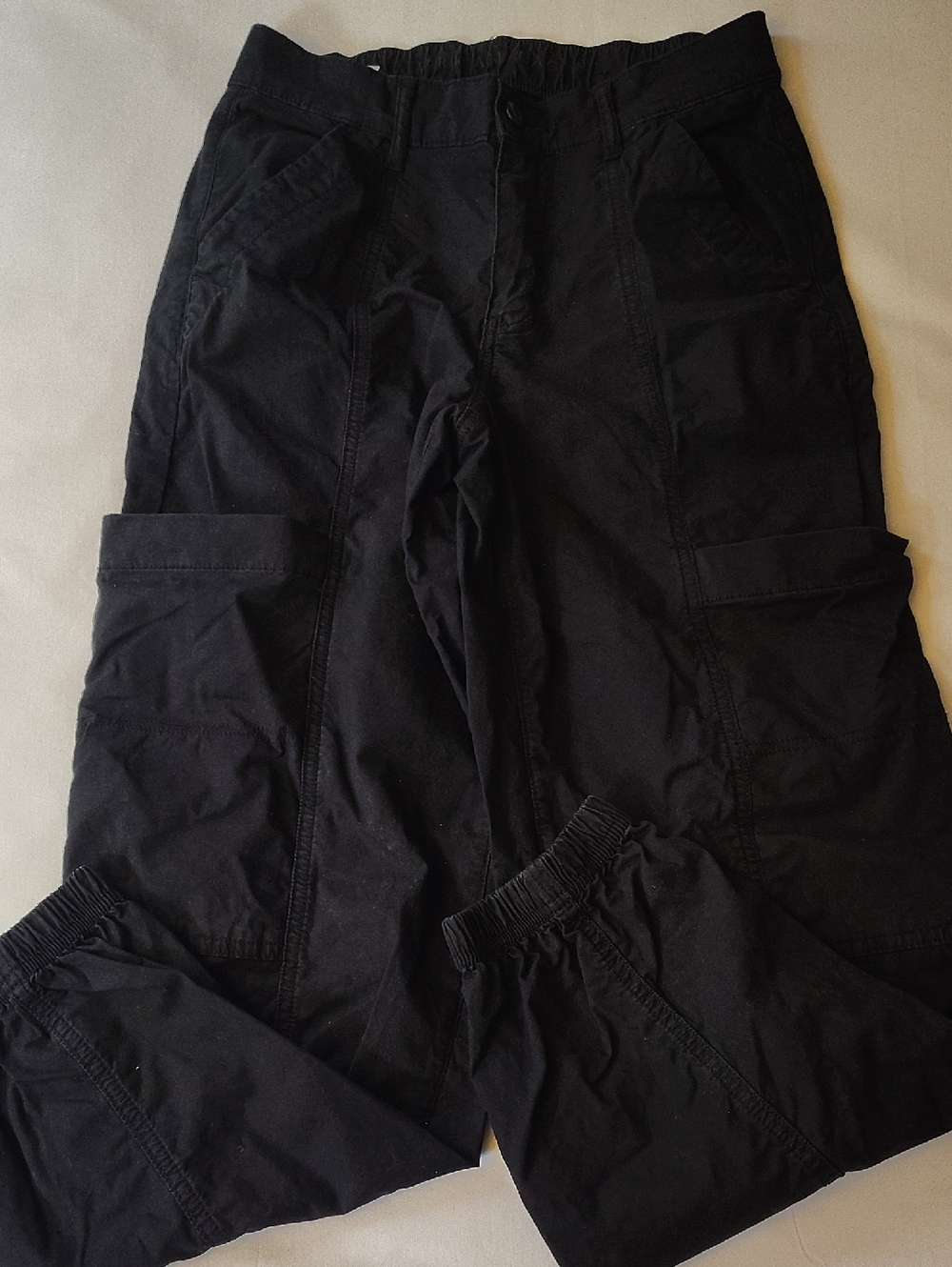 American Eagle Outfitters Black Cargo Jogger Pants Size 2 EUC